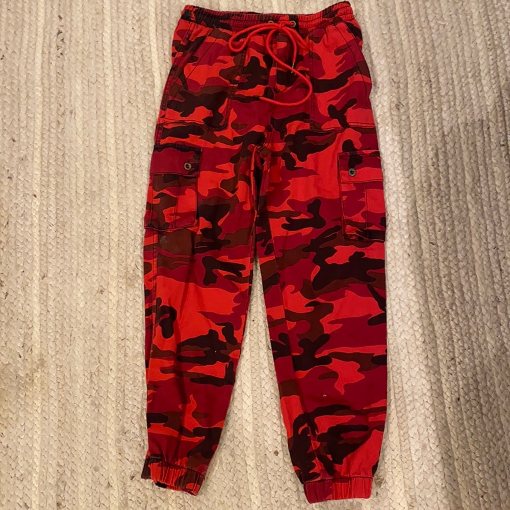 red camo cargo joggers